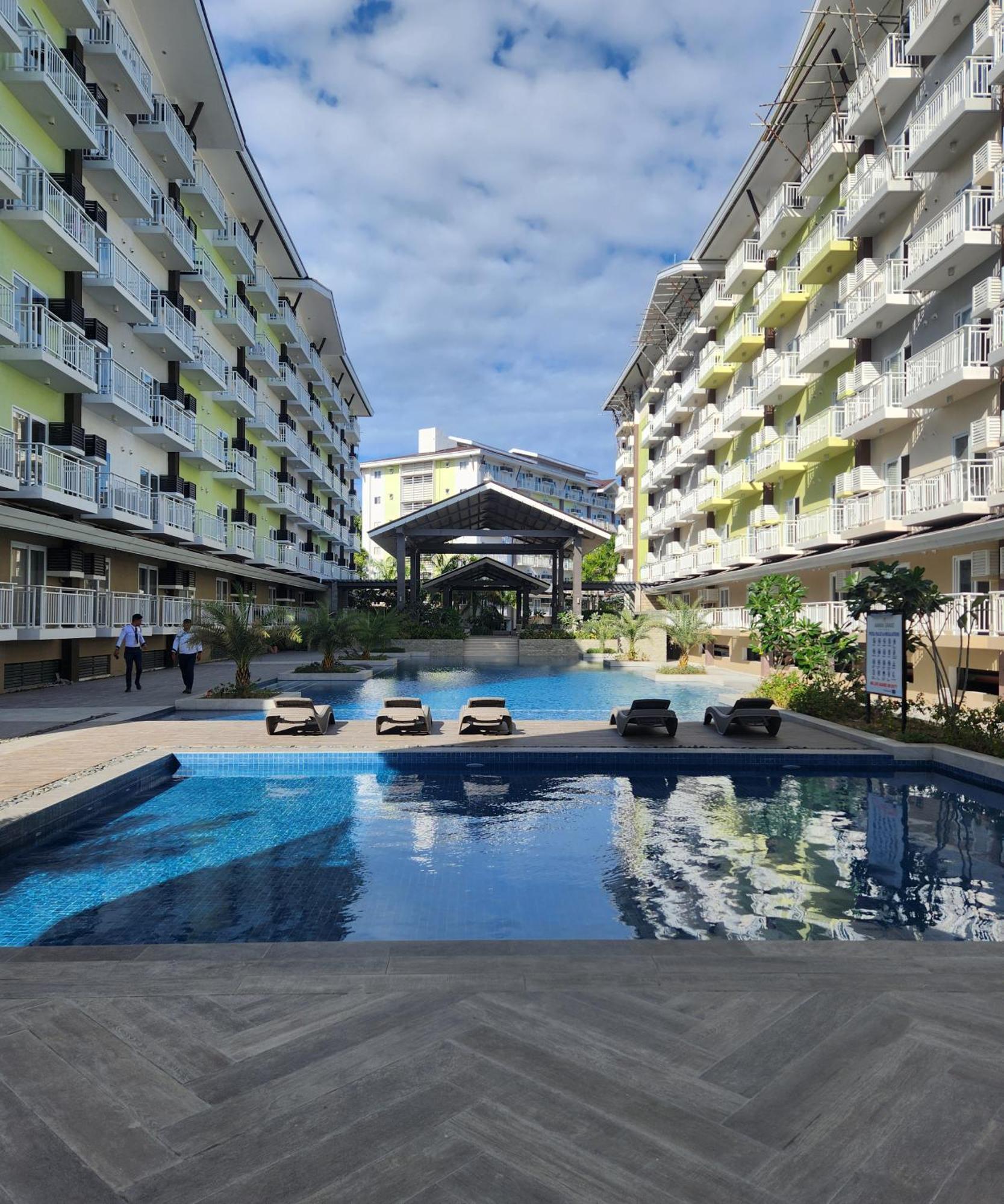 Condo Azur Suites A326 Amani Resorts Residences , 5 Minutes Airport, Netflix, Stylish, Cozy With Luxurious Swimming Pool Lapu-Lapu City Exterior foto